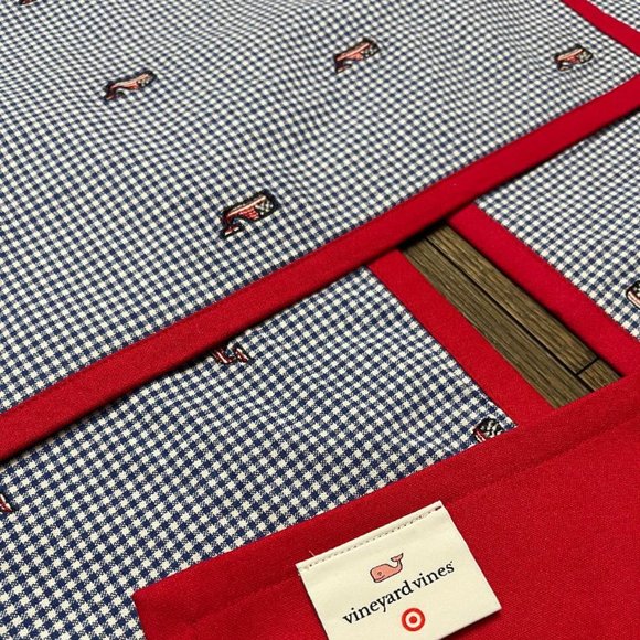 Vineyard Vines Placemats (set of four) Patriotic Whale Print - Picture 1 of 2